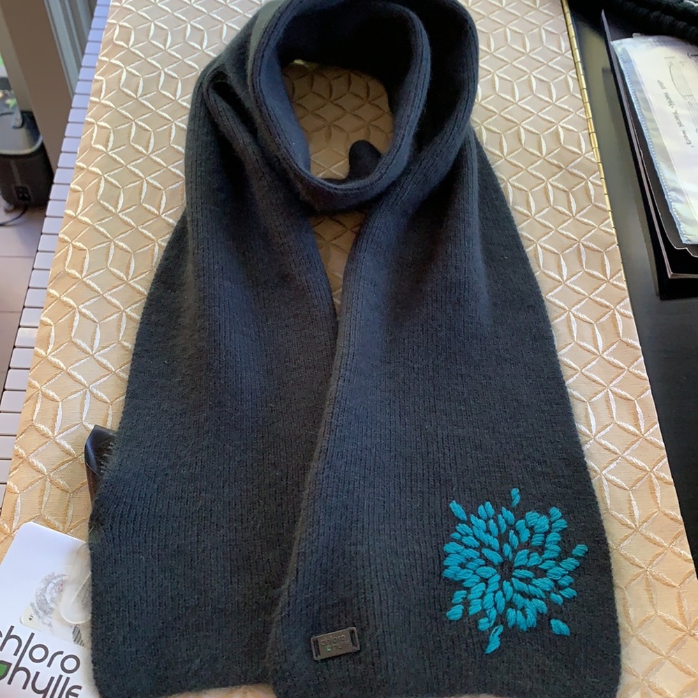 Angora wool Scarf NWT Brand New All Natural yarn